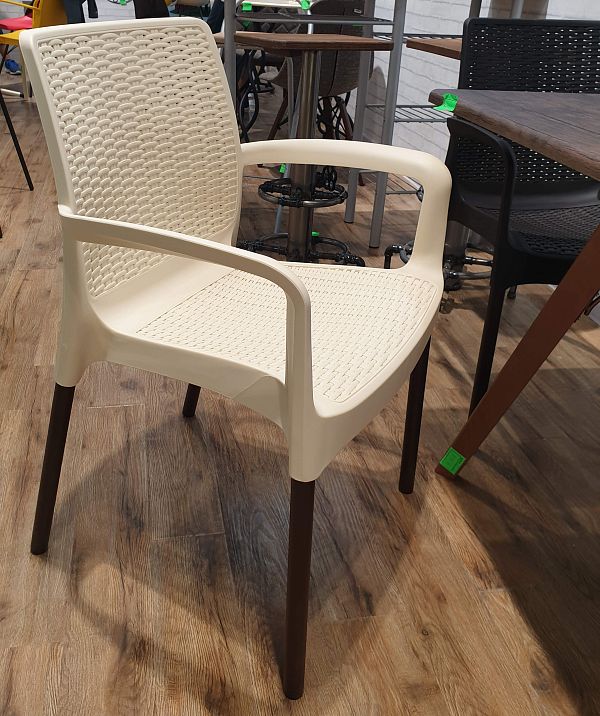 Плетеный стул SHT-S68 бежевый платиковый бежевый/коричневый муар - дополнительное фото